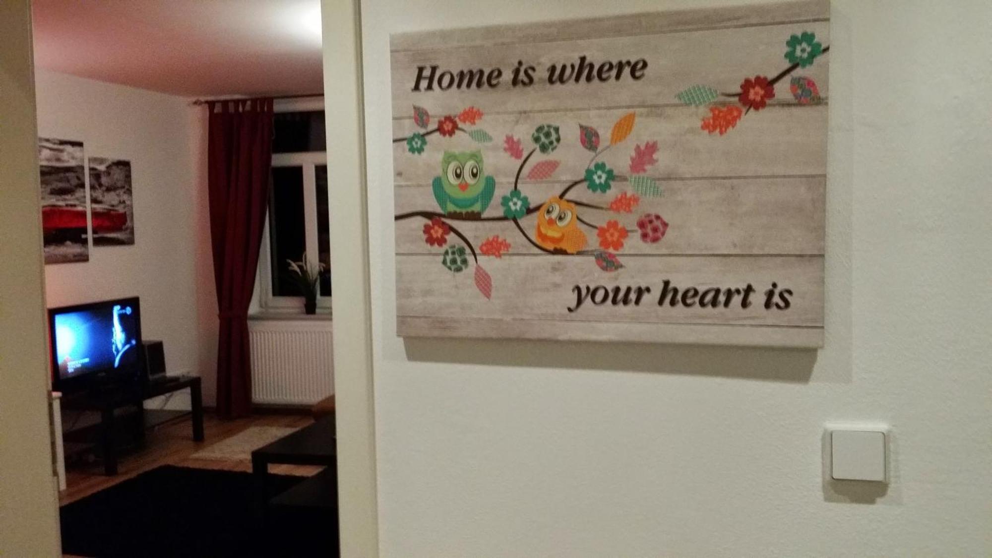 Ferienwohnung Rosie Chemnitz Bagian luar foto